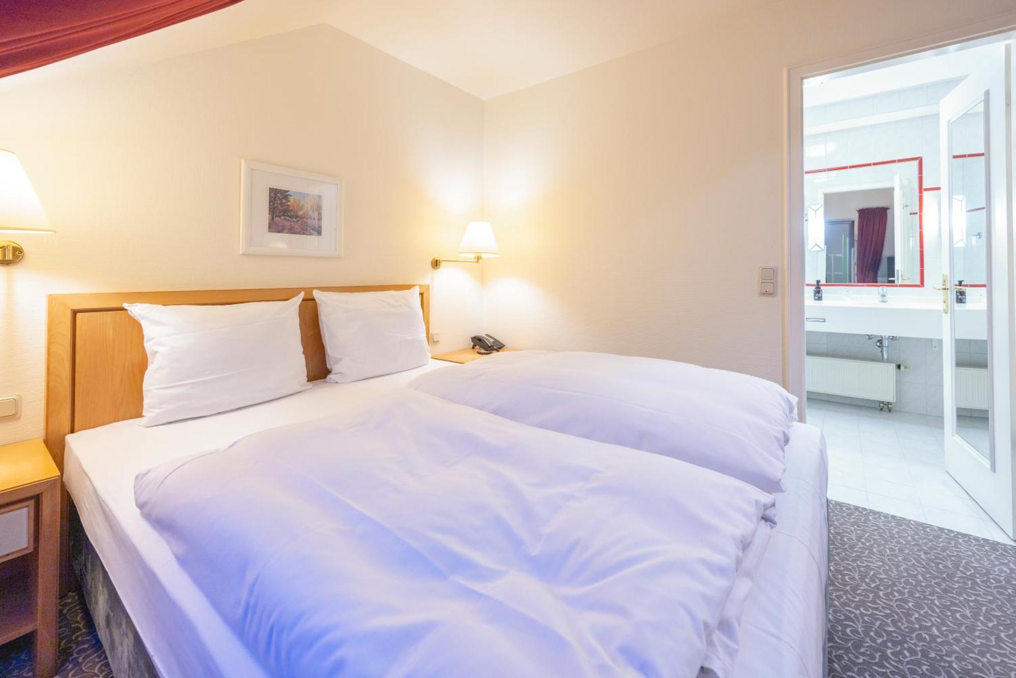 Fletcher Waldhotel Nordrhein-Westfalen Heiligenhaus Esterno foto